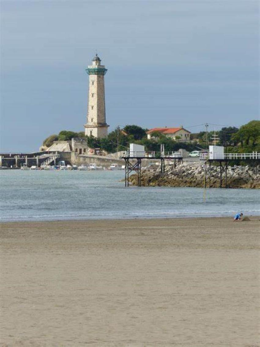 A 2 Pas De La Plage De La Vallieres 圣乔治德蒂 外观 照片